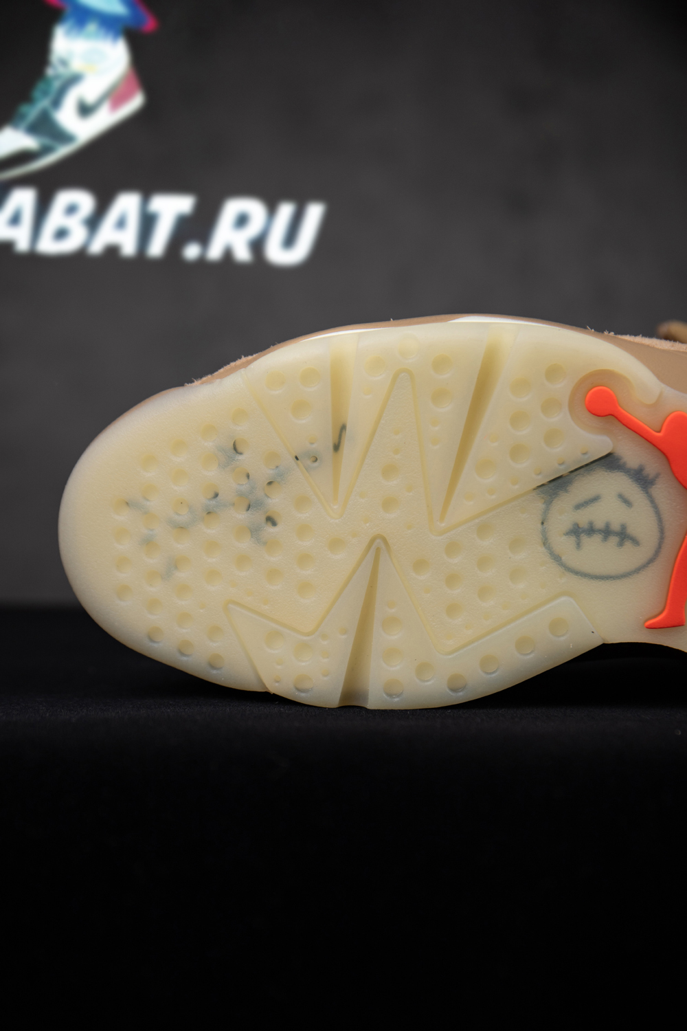 TRAVIS SCOTT X AIR JORDAN 6 RETRO 