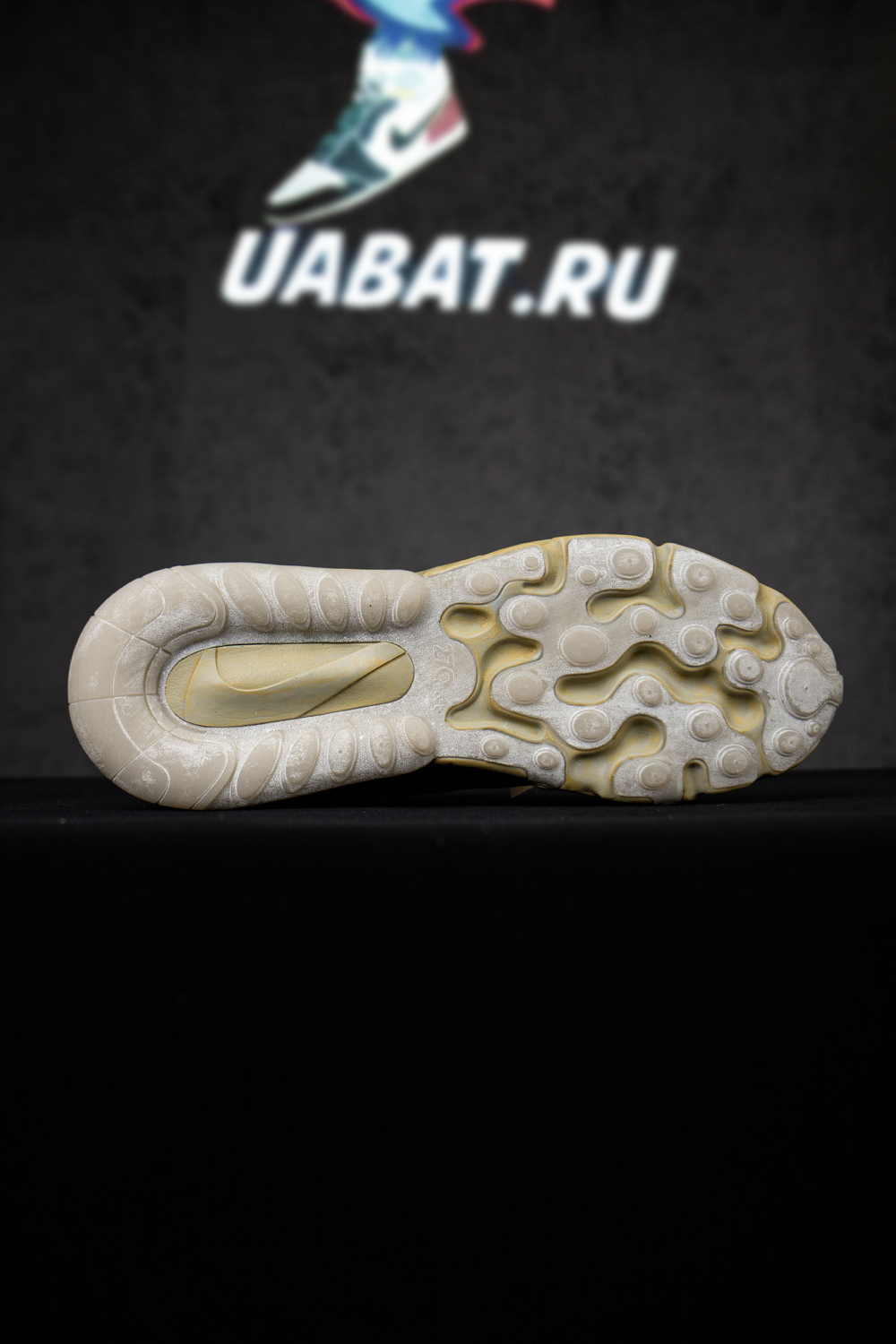 TRAVIS SCOTT X AIR MAX 270 REACT ENG 