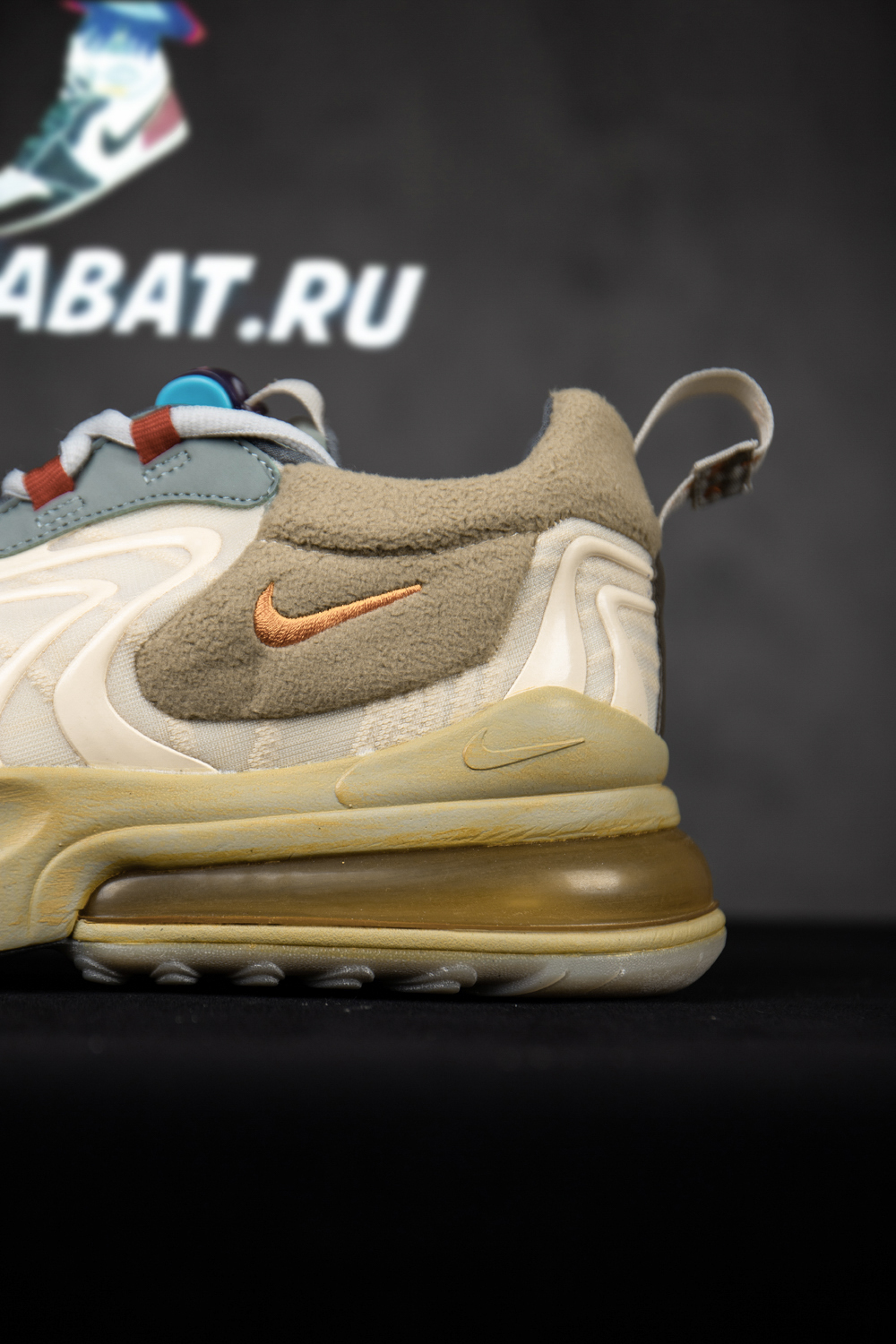 TRAVIS SCOTT X AIR MAX 270 REACT ENG 