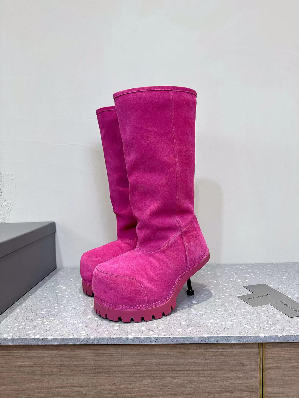 Ba*len*cia*ga alaska fur 90mm tall boots