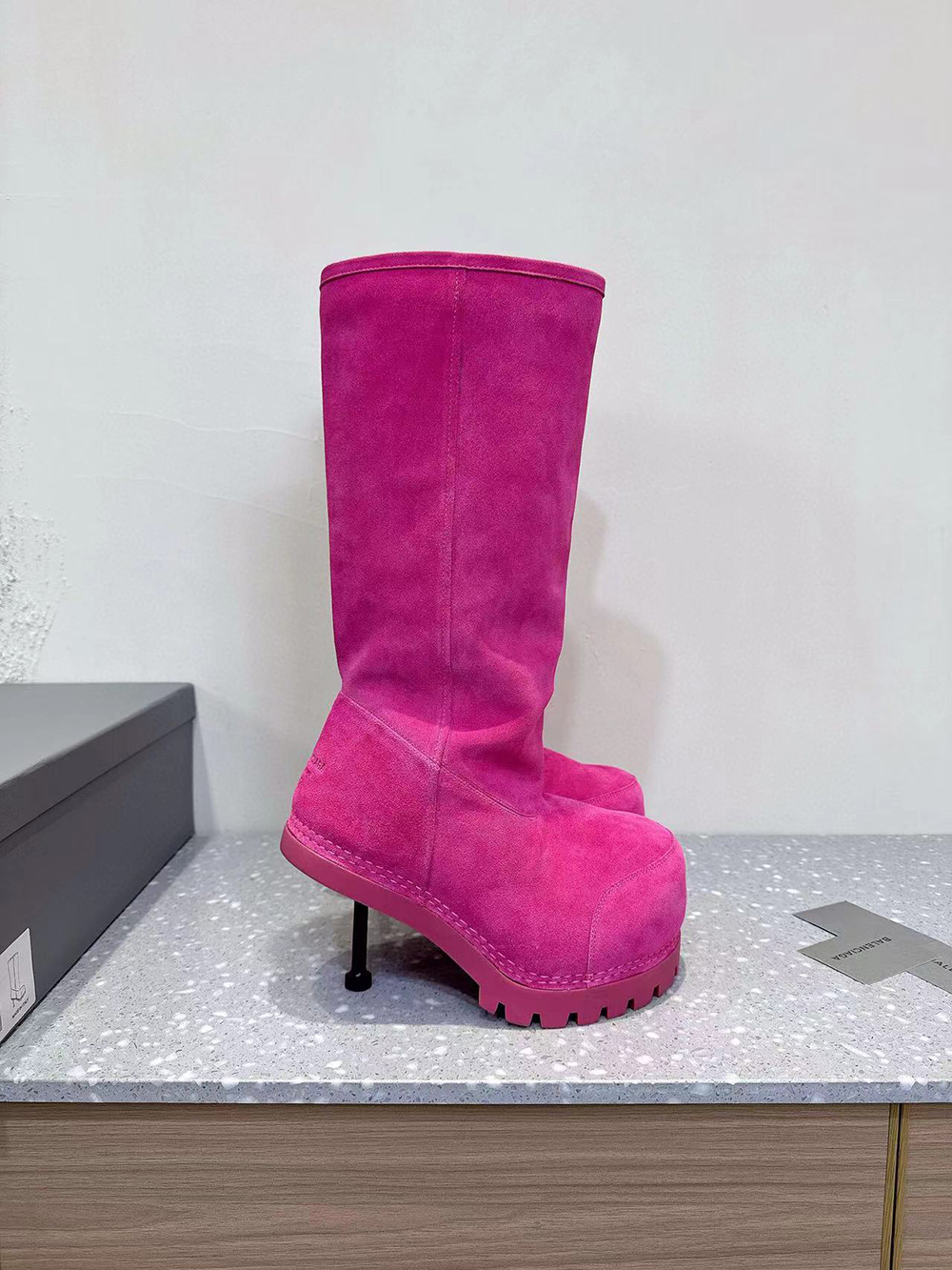 Ba*len*cia*ga alaska fur 90mm tall boots