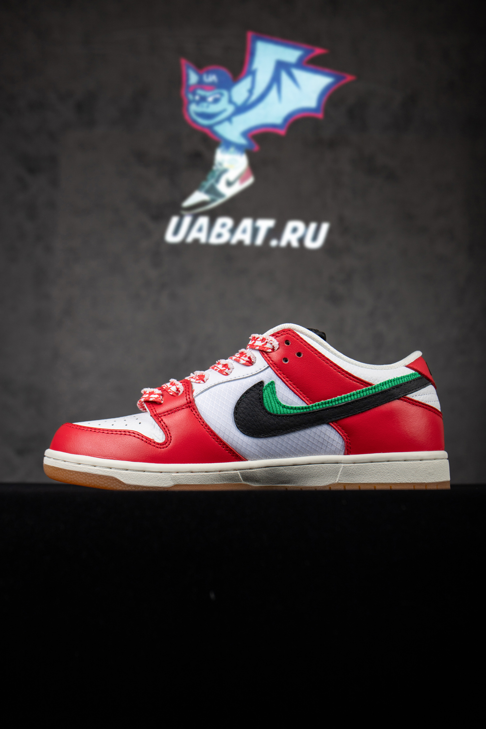 NIKE SB DUNK LOW FRAME SKATE HABIBI