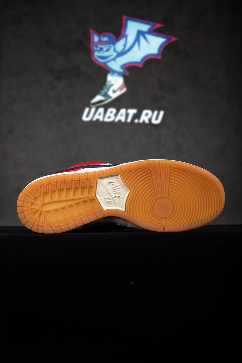 NIKE SB DUNK LOW FRAME SKATE HABIBI