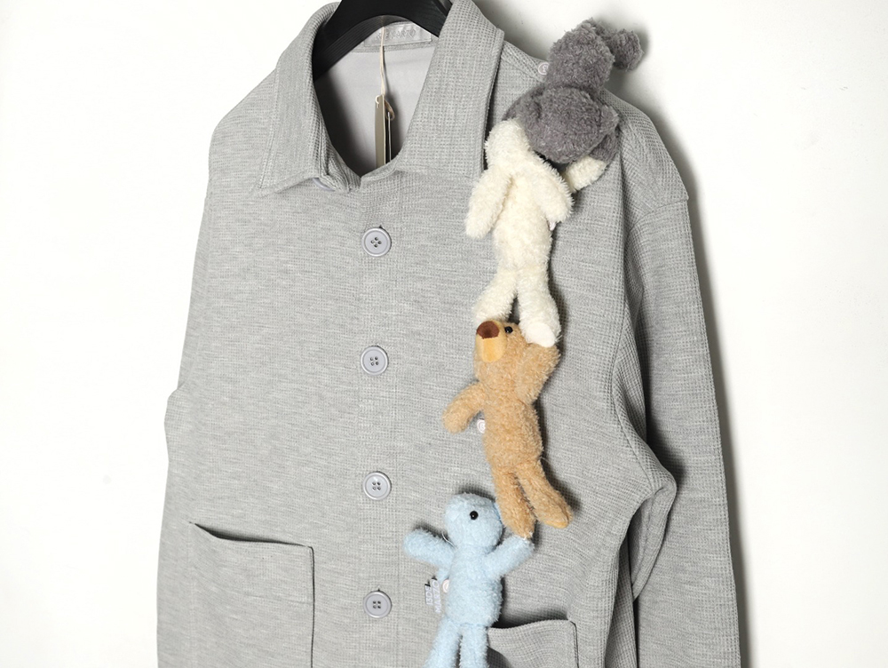 13De Marzo bear waffle shirt