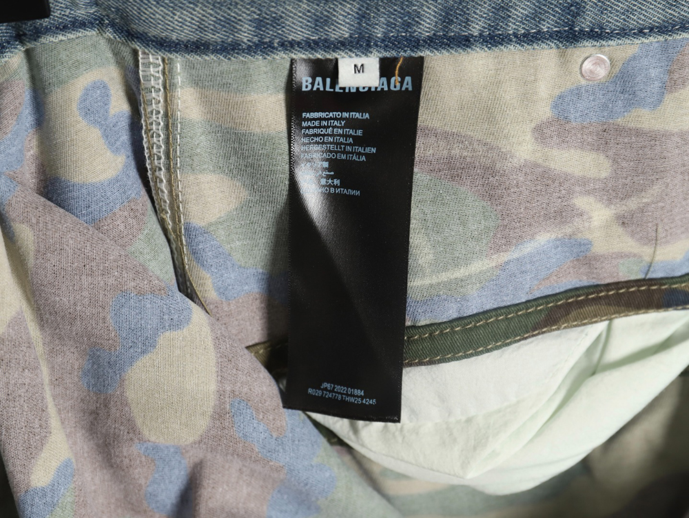 Ba*len*cia*ga ripped camouflage double jeans