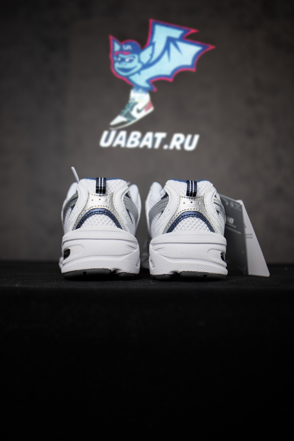 New Balance 530 White Silver Navy