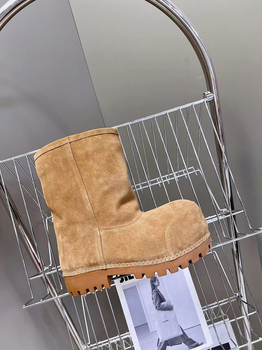 Ba*len*cia*ga alaska fur boots "brown"