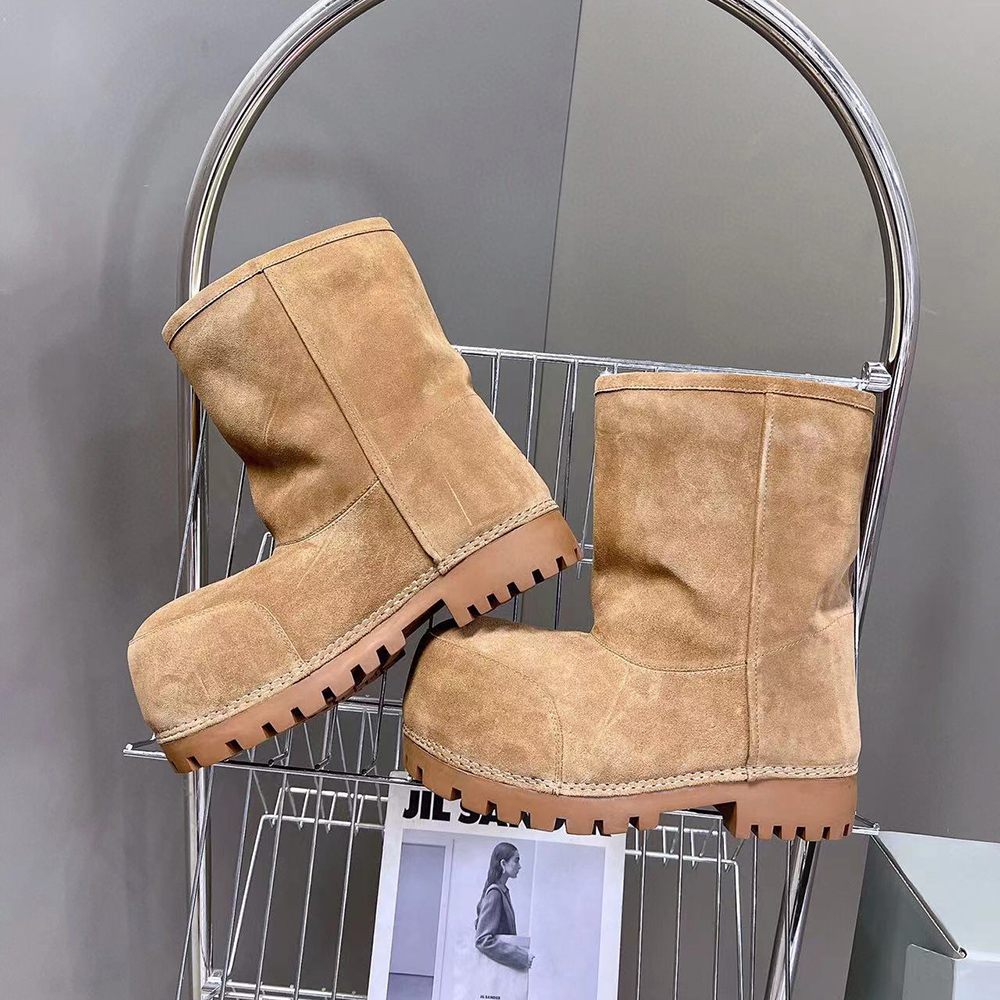 Ba*len*cia*ga alaska fur boots "brown"
