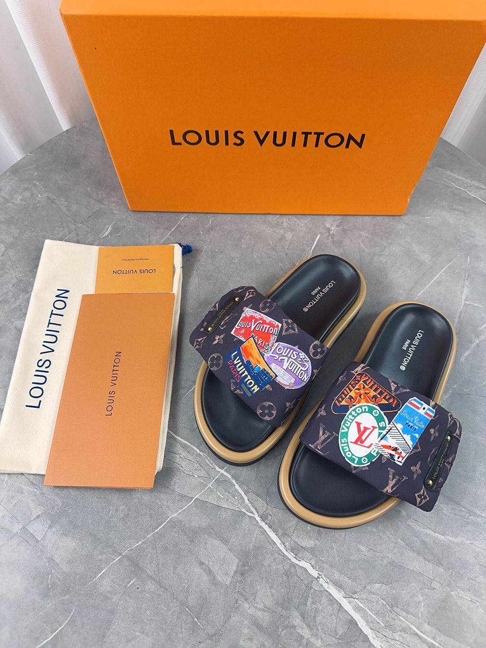 l0*is V*t0n pool pillow comfort mule