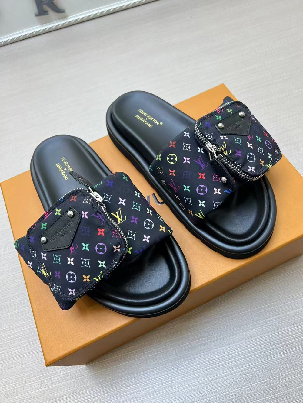 l0*is V*t0n & tm pool pillow flat comfort mule