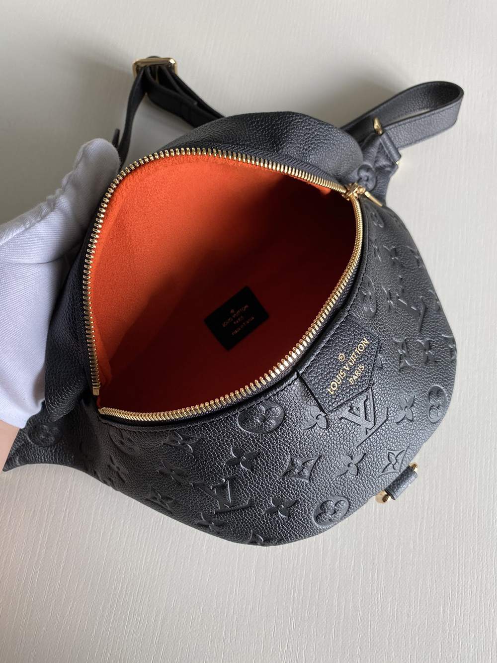 l0*is V*t0n bags m44812 23*16*10cm