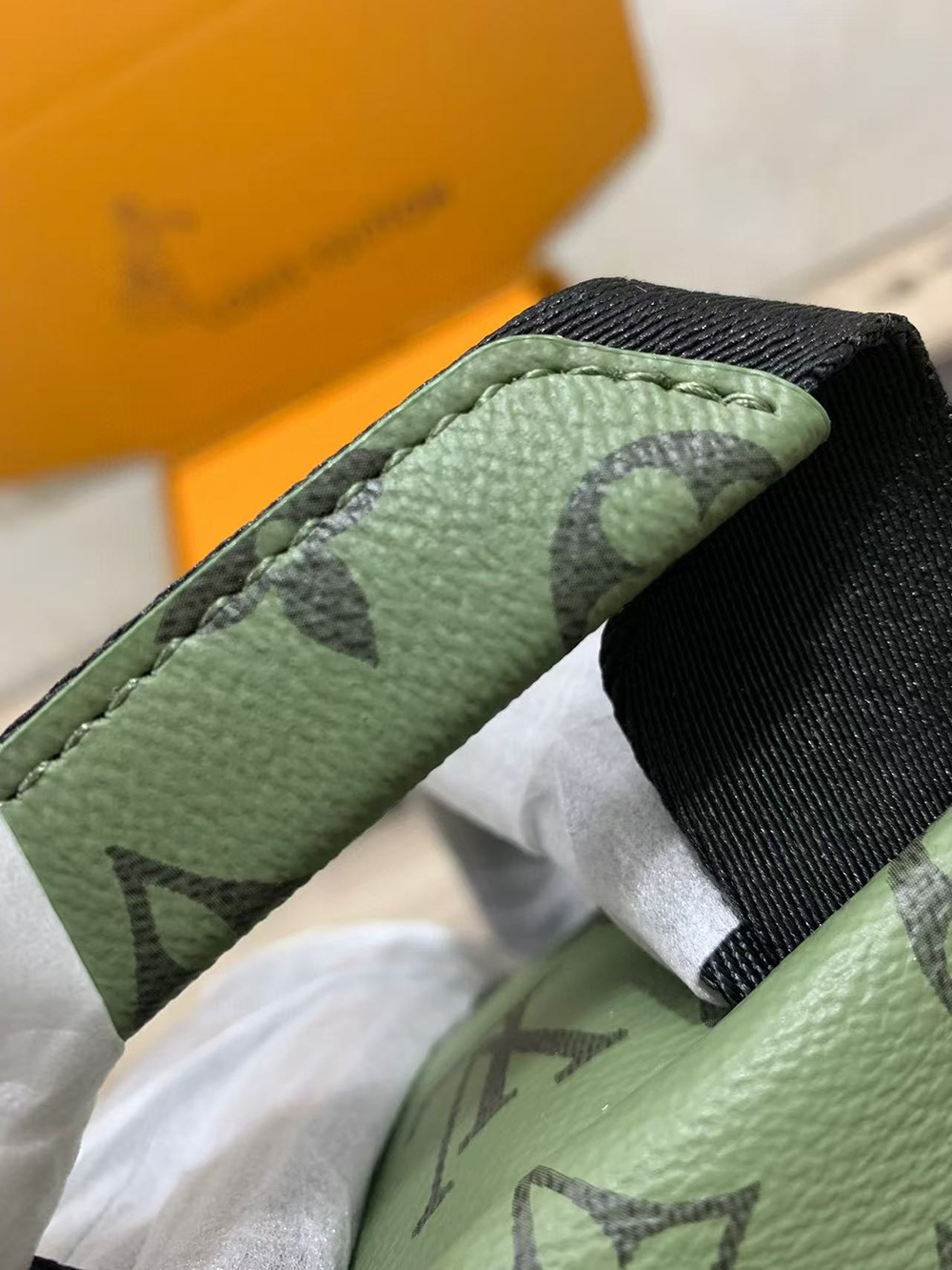 l0*is V*t0n discovery pm backpack bags m46802 29*38*20cm