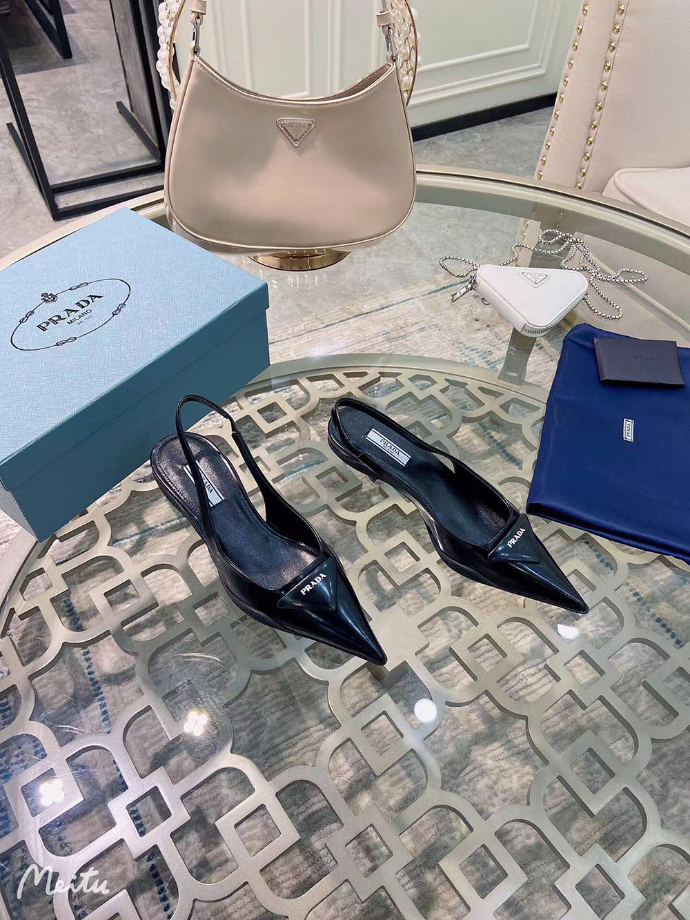 Prada Patent leather slingback pumps height:3cm