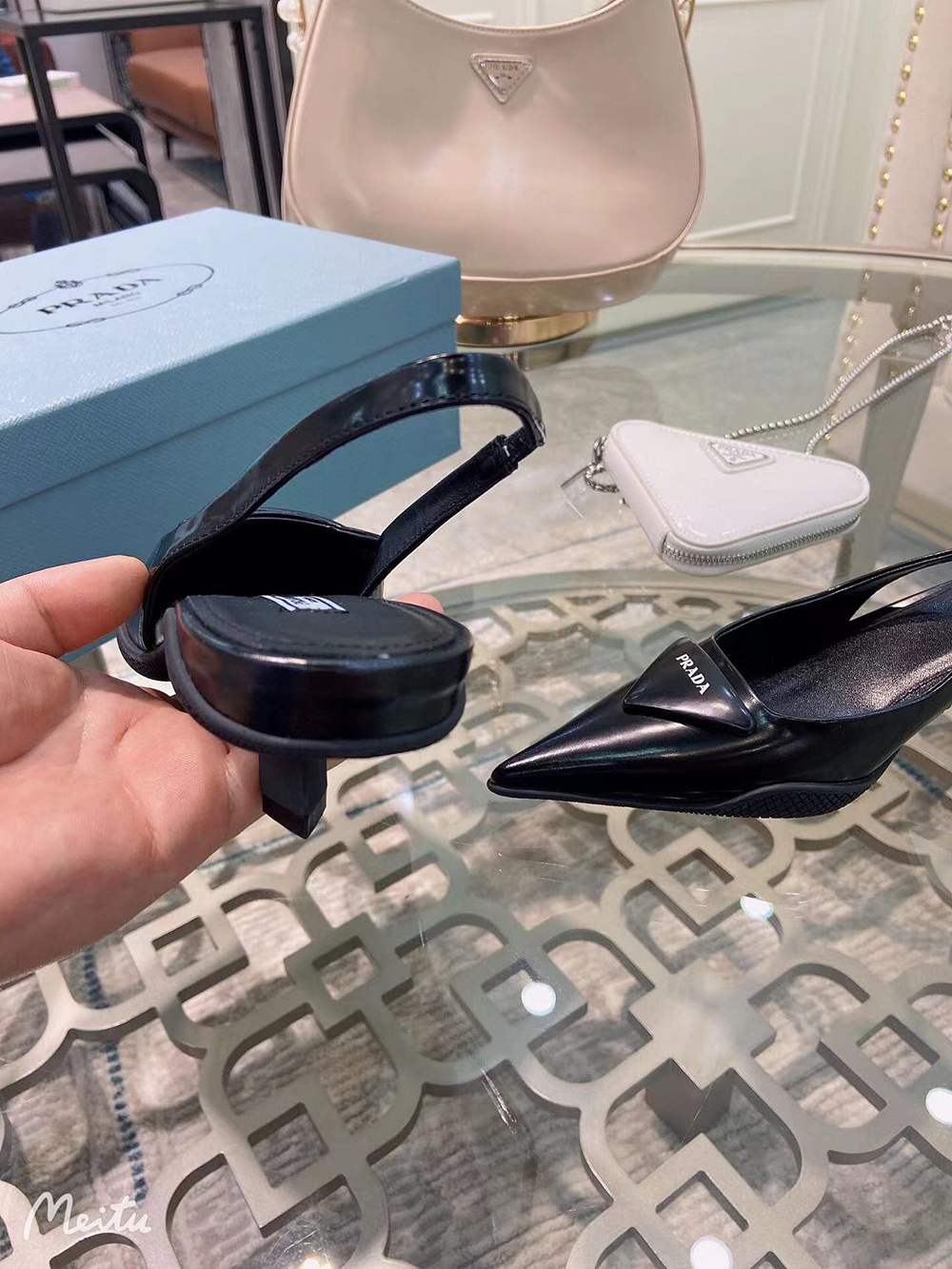 Prada Patent leather slingback pumps height:3cm