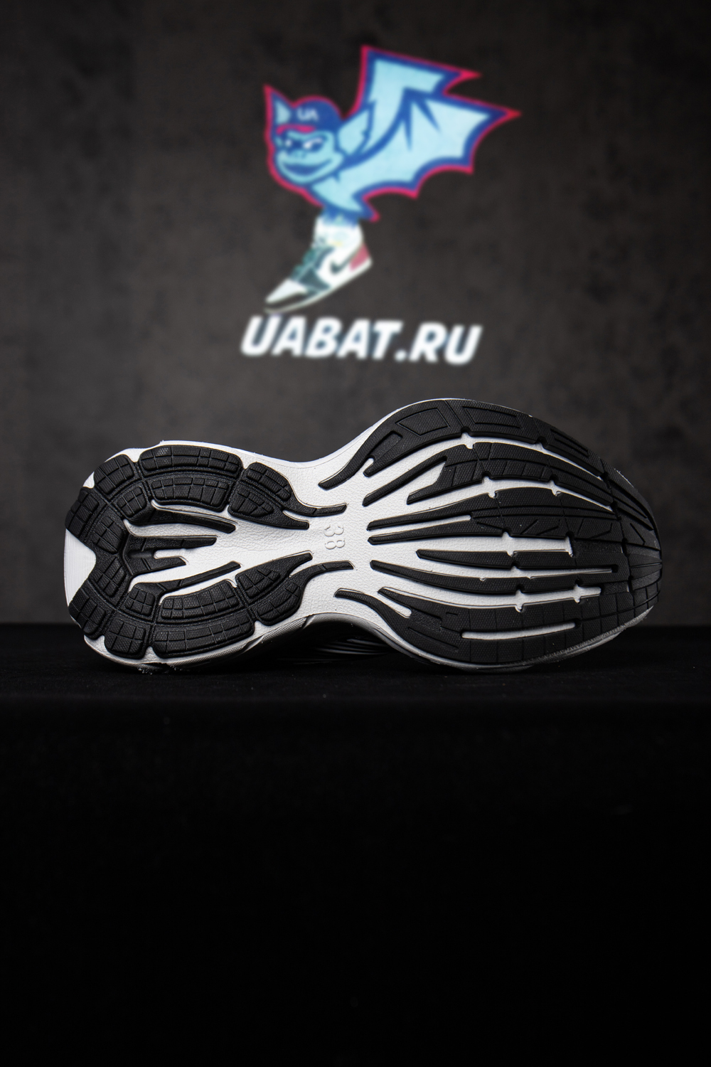 Ba*len*cia*ga monday sneaker