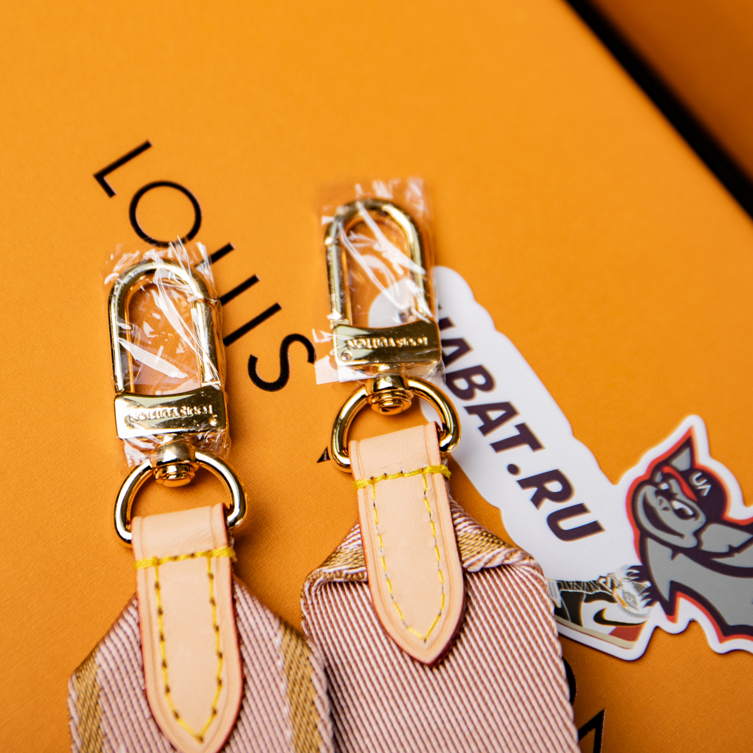 l0*is V*t0n bags m44813 24*16*6cm