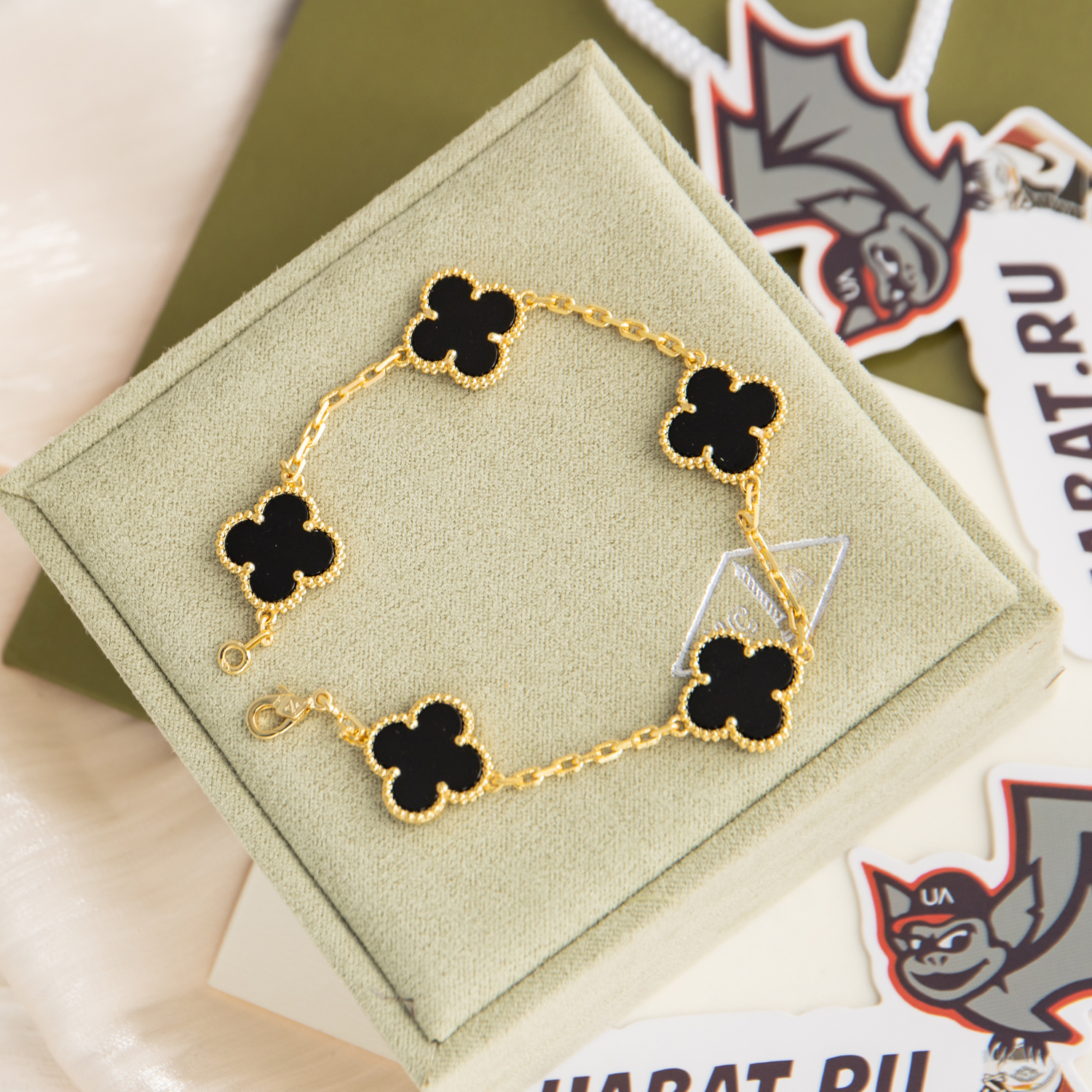 Vintage Alhambra bracelet 5 motifs