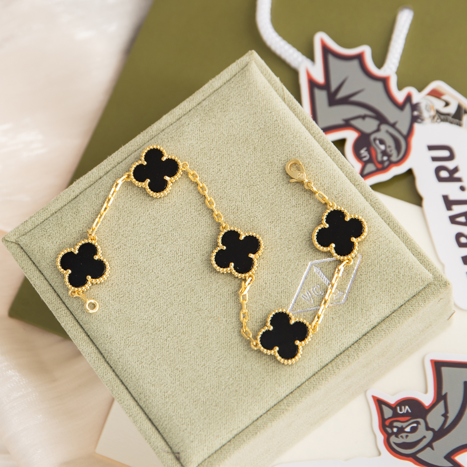 Vintage Alhambra bracelet 5 motifs