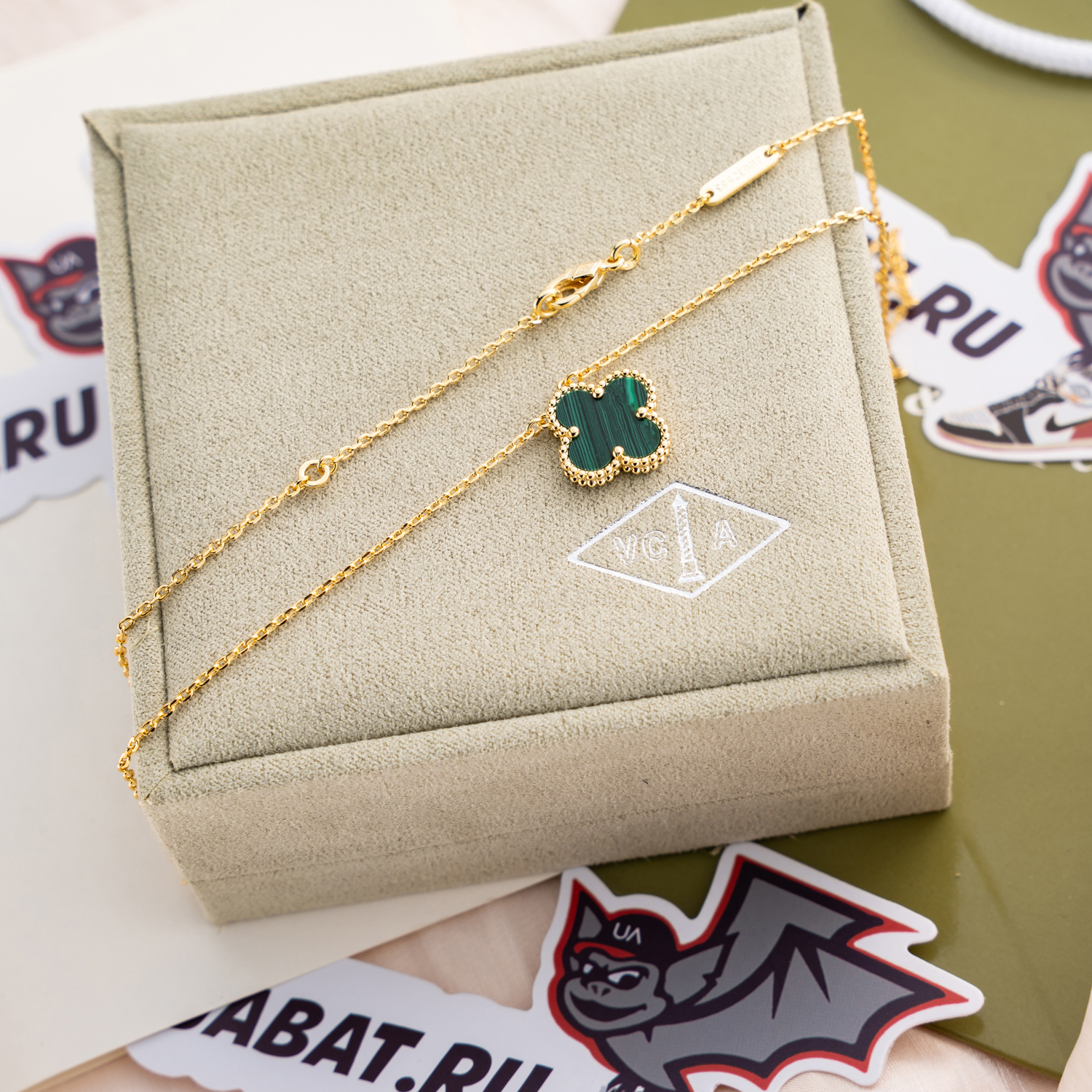 V*N CL*F & arpels jewelry necklaces df605985