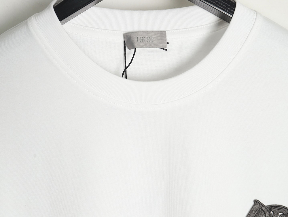 D*or four-color embroidered chapter letter t-shirt