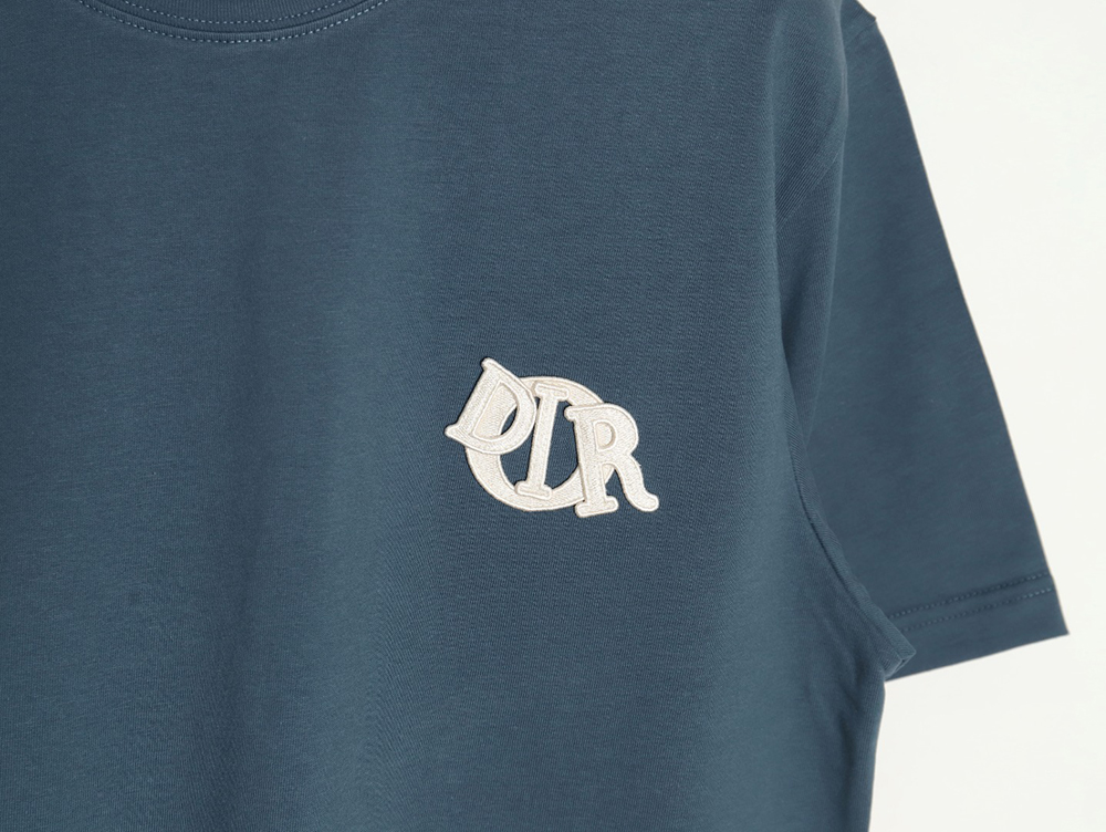 D*or four-color embroidered chapter letter t-shirt tsk2