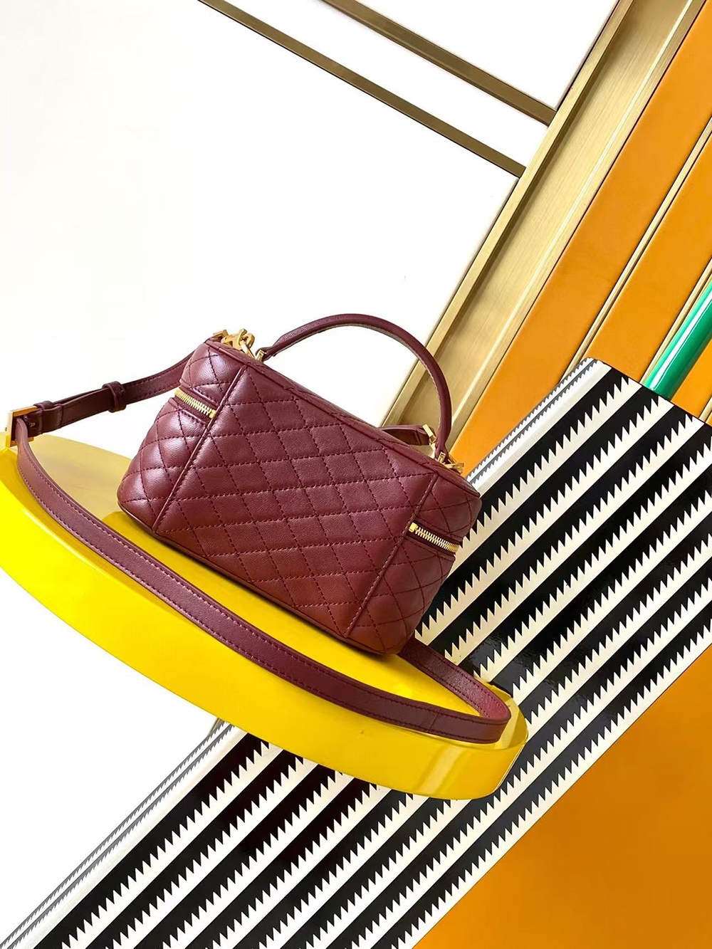 Y.S.AINT gaby vanity bags 7667311 18*11*6.5cm