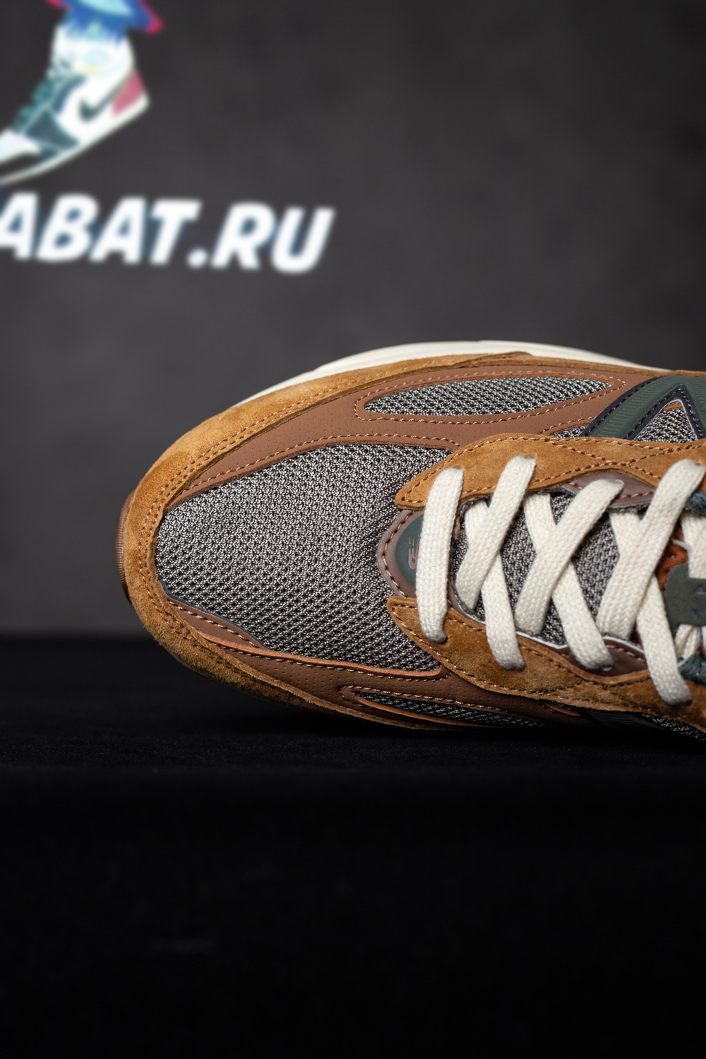 Carhartt WIP x 990v6 Made in USA