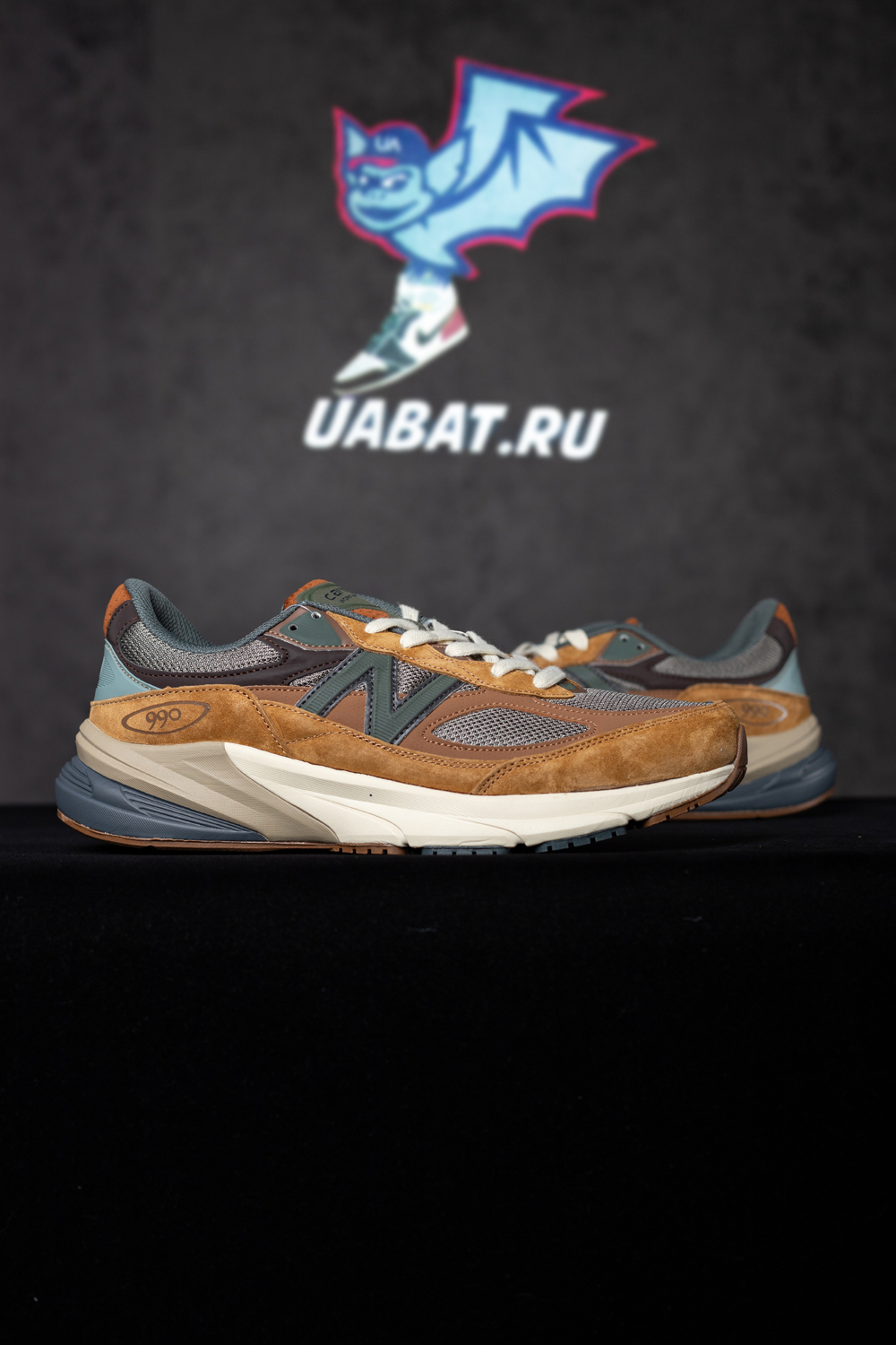 Carhartt WIP x 990v6 Made in USA