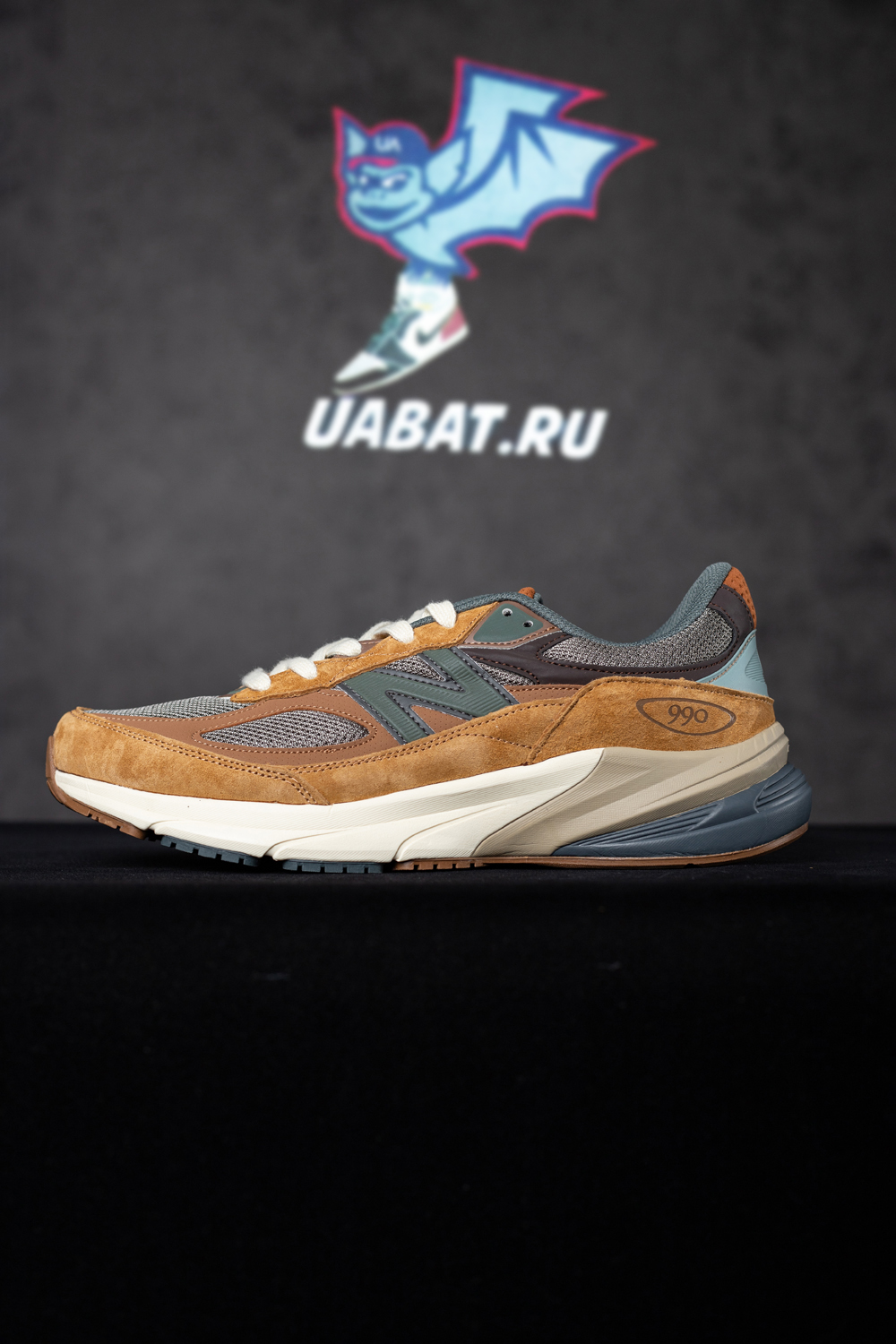 Carhartt WIP x 990v6 Made in USA