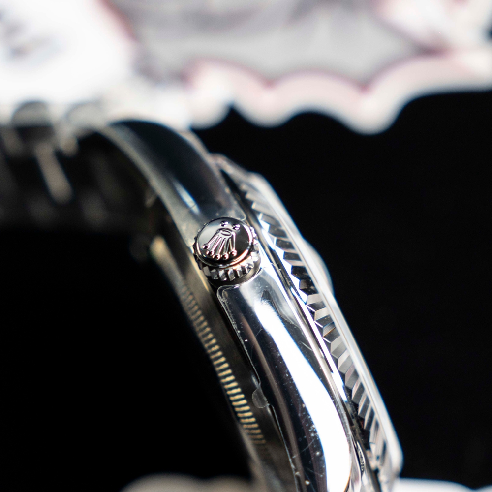 R*l*x - daydate 40mm flt ss/ss pearl wht roman bp swiss 2836