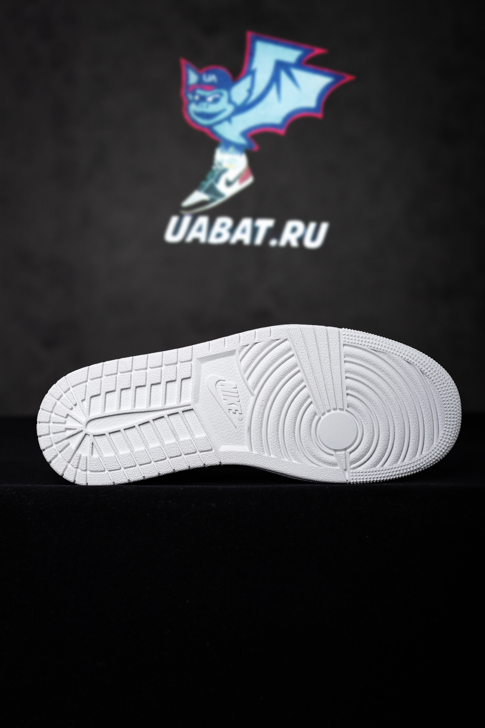 Custom Travis Scott x Air Jordan 1 Low“White Party”