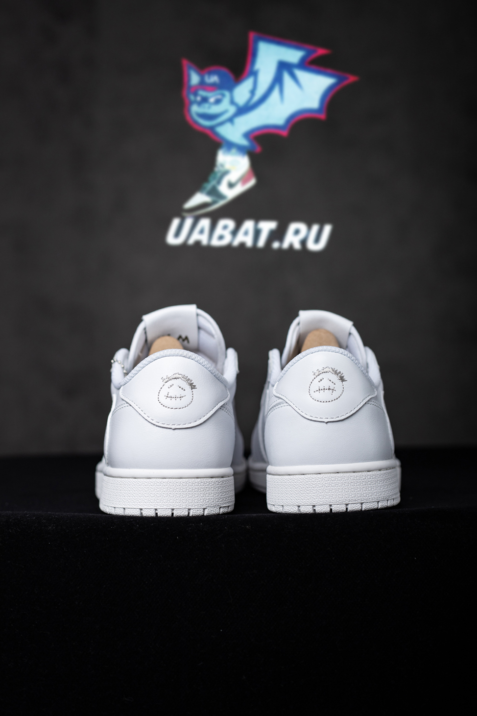 Custom Travis Scott x Air Jordan 1 Low“White Party”