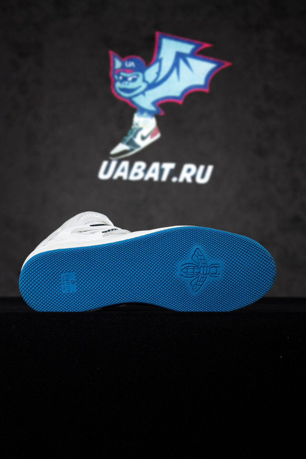 G*u*i basket high sneaker 