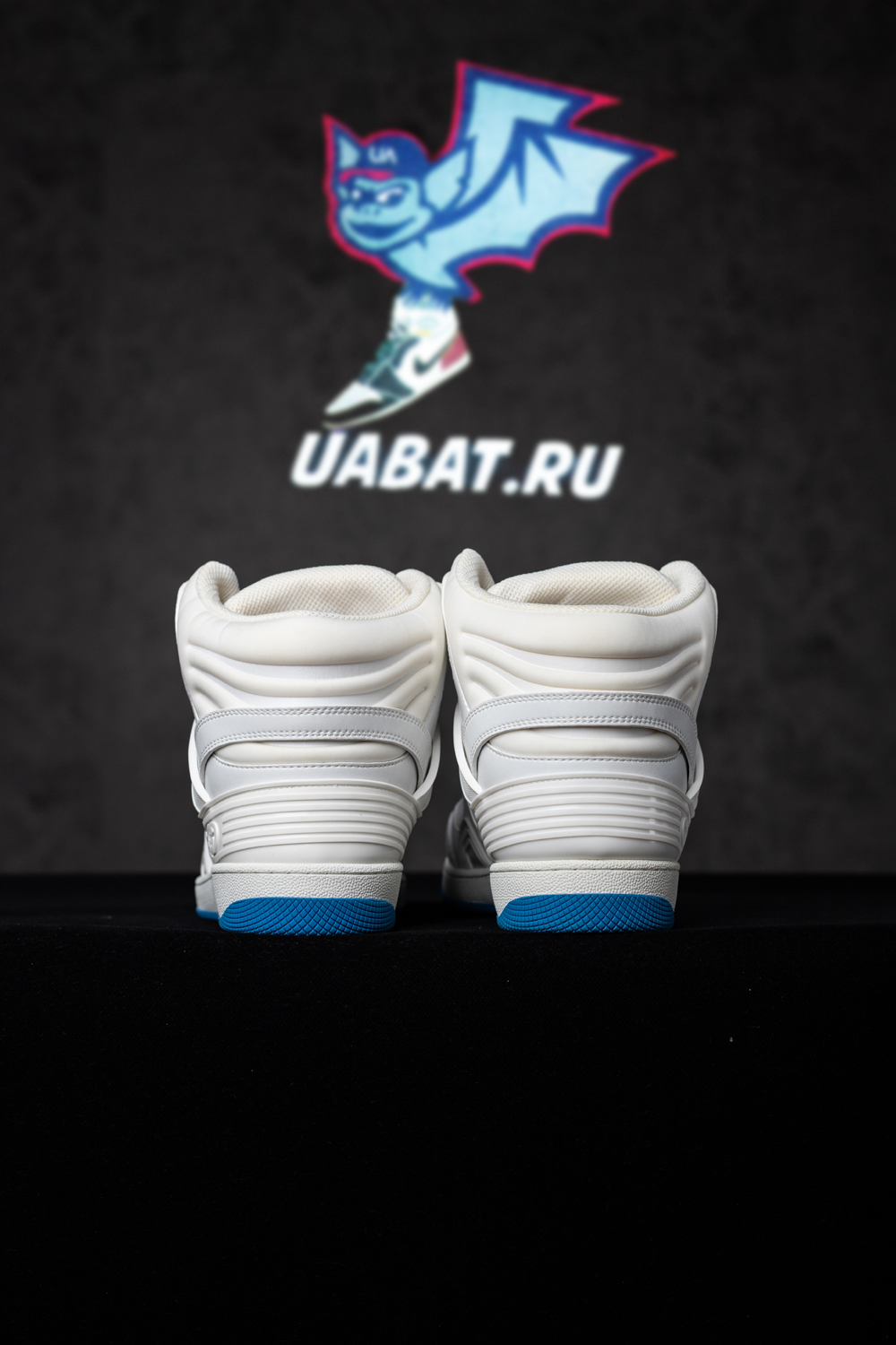 G*u*i basket high sneaker 