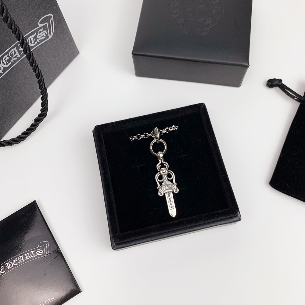 Ch**me He**ts necklaces 625369