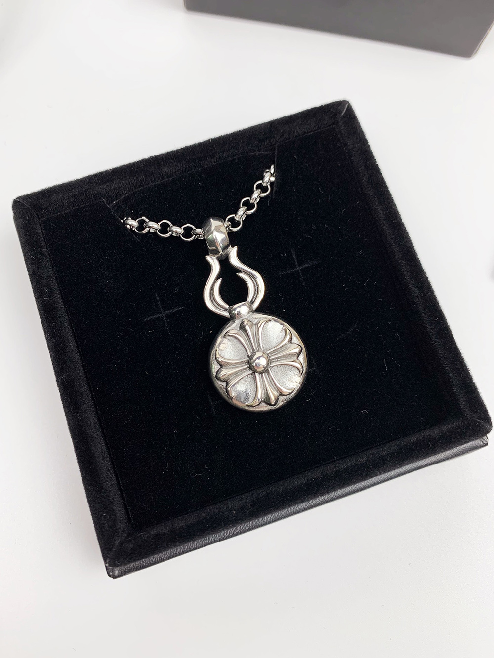 Ch**me He**ts necklaces 625478