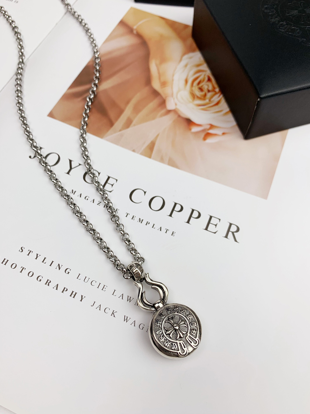 Ch**me He**ts necklaces 625478