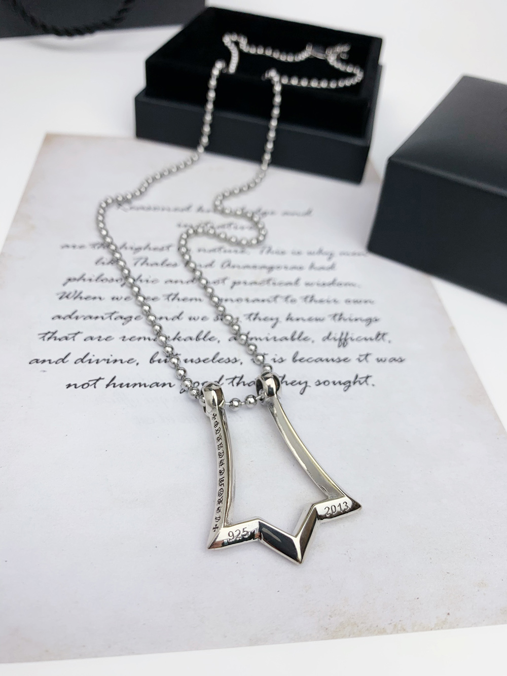 Ch**me He**ts necklaces 645569