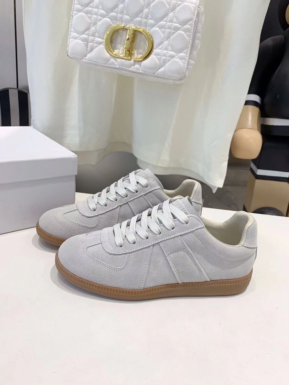 ma*s*n Ma*i*la replica sneaker 