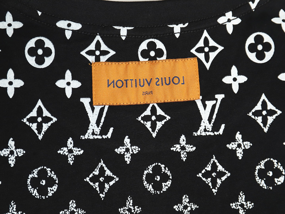 l0*is V*t0n gradient full print monogram short-sleeved t-shirt tsk1