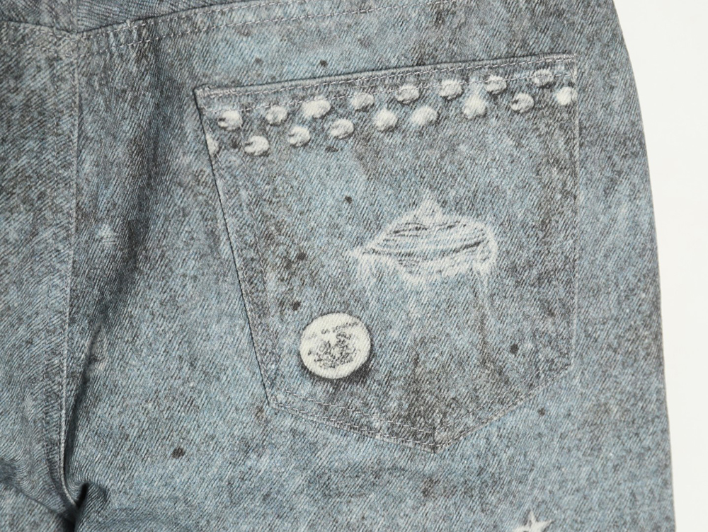 S*p*e & hjr joint trompe l’oeil graffiti printed jeans