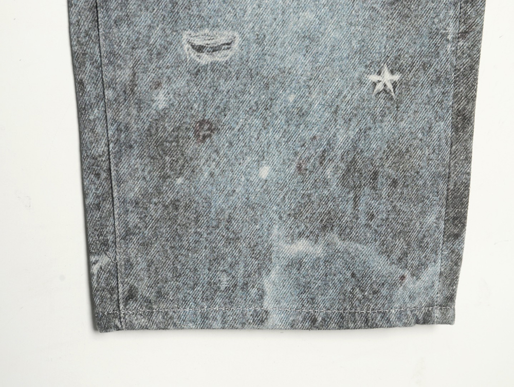 S*p*e & hjr joint trompe l’oeil graffiti printed jeans