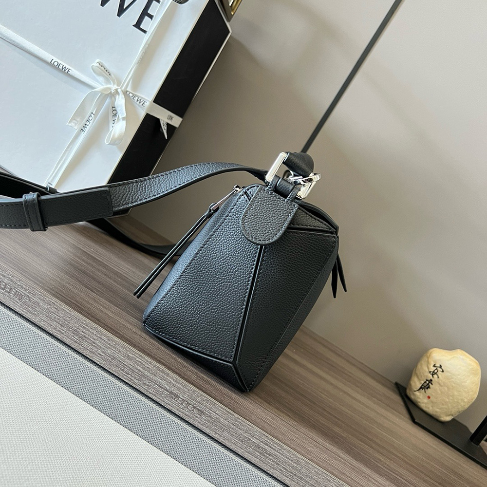 L0ew* small puzzle edge bags p60x41 29*19.5*14cm