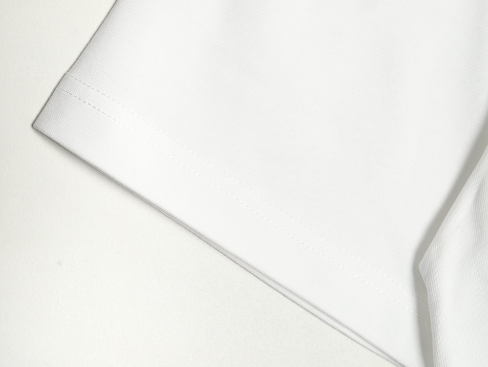 D*or cursive embroidered letters short-sleeved t-shirt