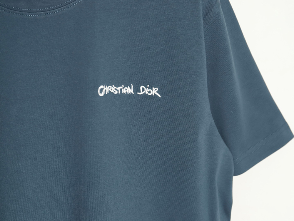 D*or cursive embroidered letters short-sleeved t-shirt tsk3