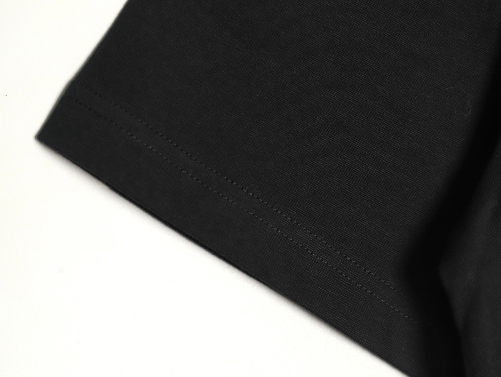 D*or cursive embroidered letters short-sleeved t-shirt tsk4