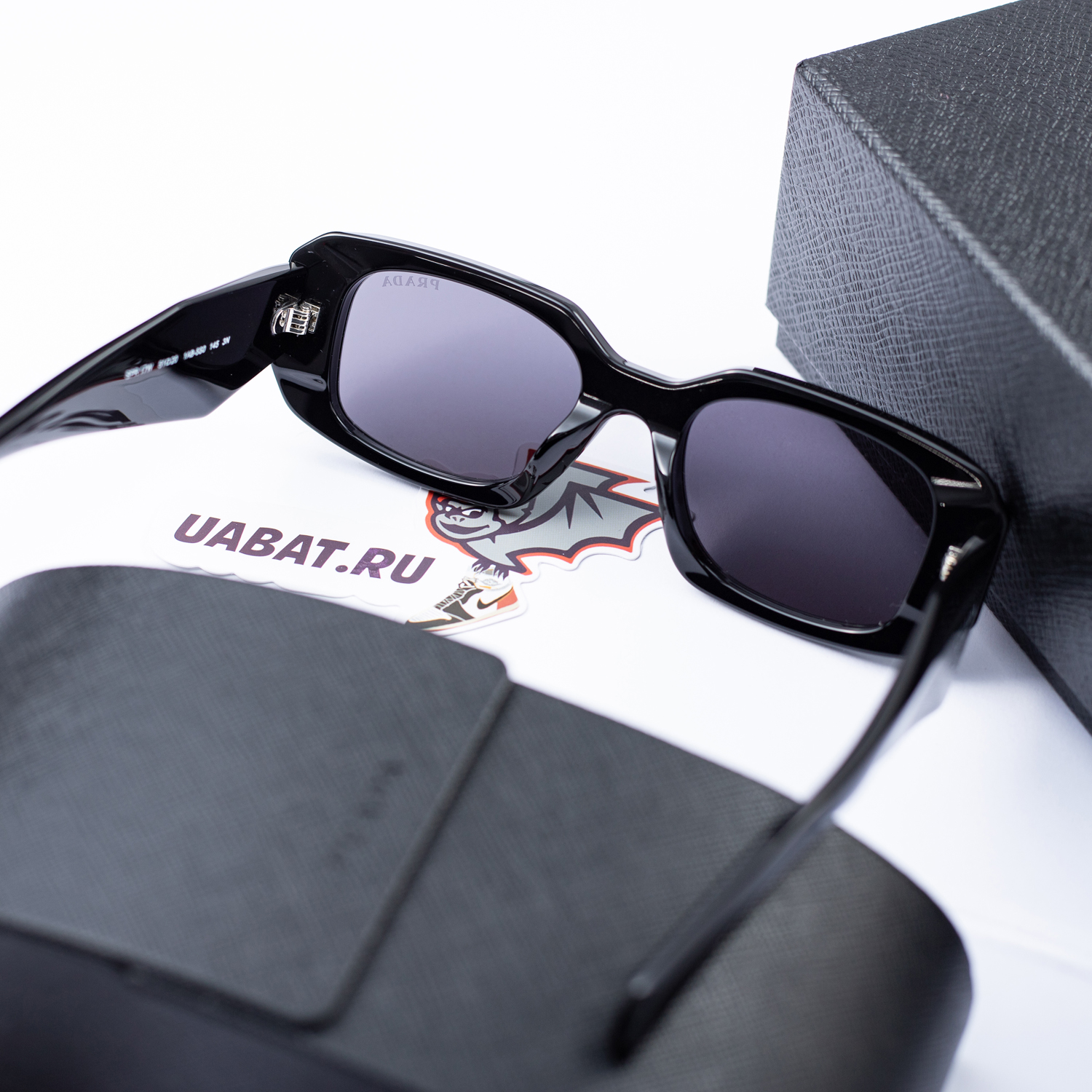 Pra*a eyeglasses 06ys