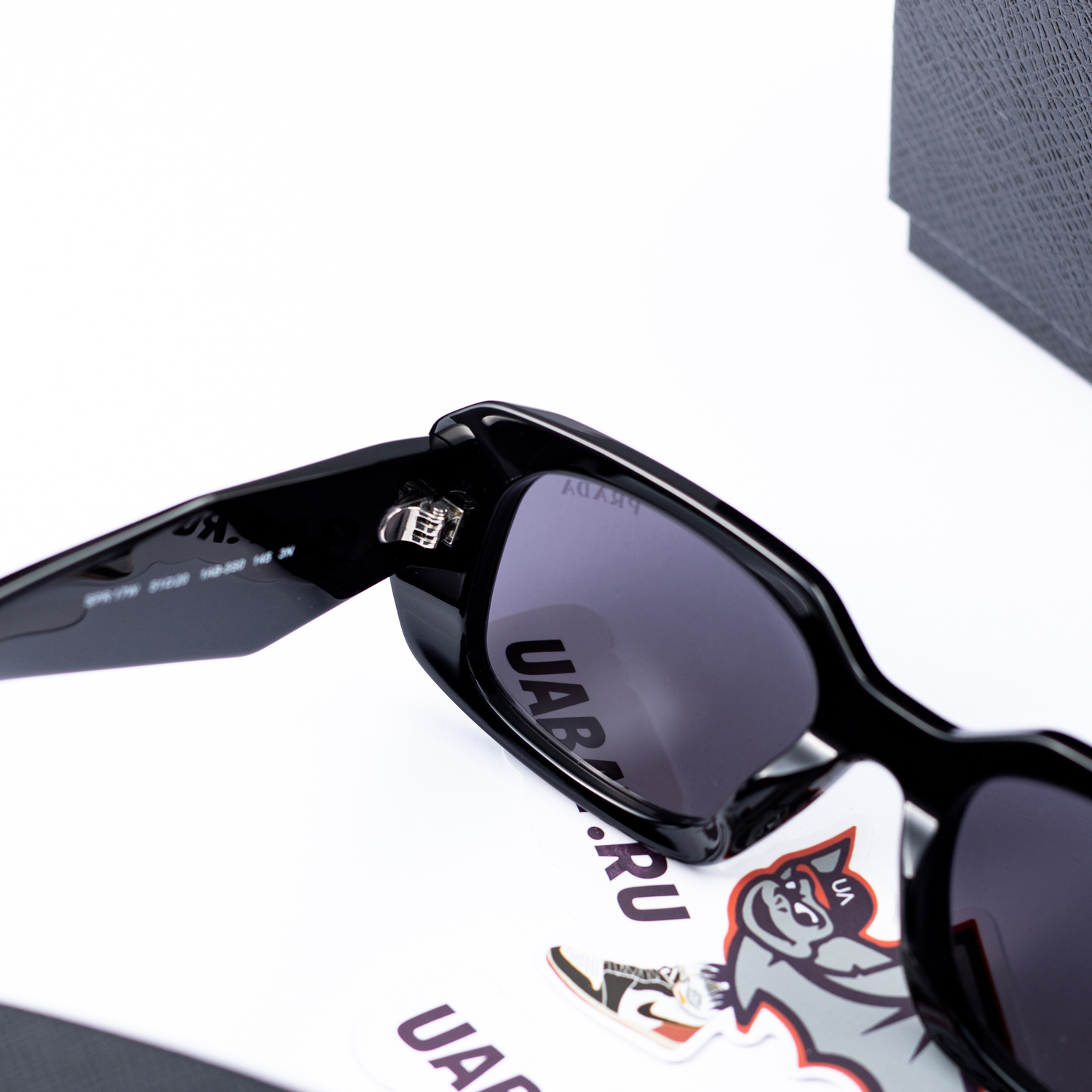 Pra*a eyeglasses 06ys