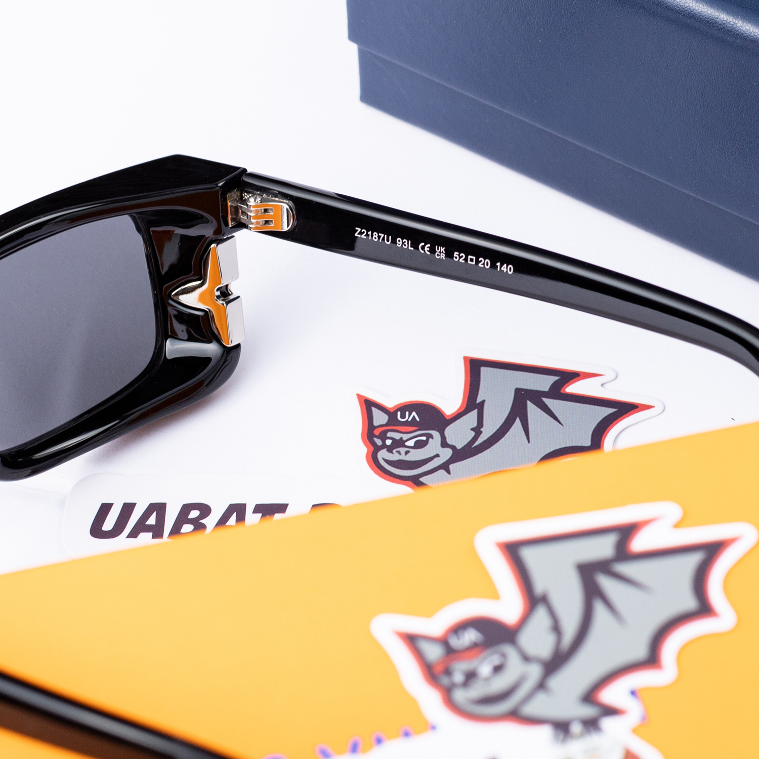 l0*is V*t0n venice square sunglasses z2187u