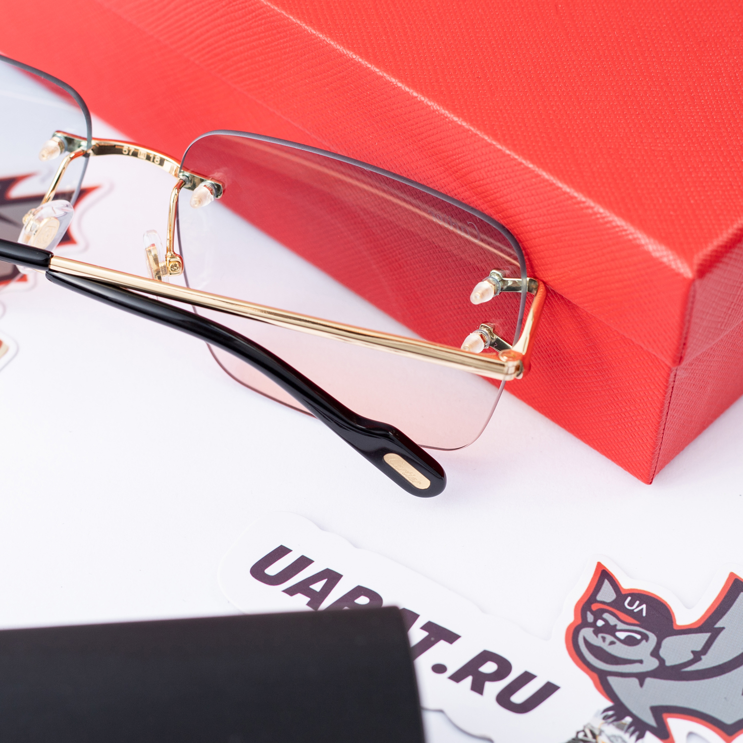 Ca*t*er eyeglasses ct0330s